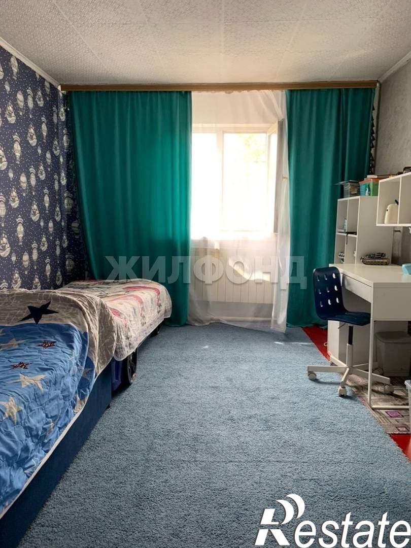Купить дачу, дом, коттедж за 10 105 000 рублей на Кузнецова ул.