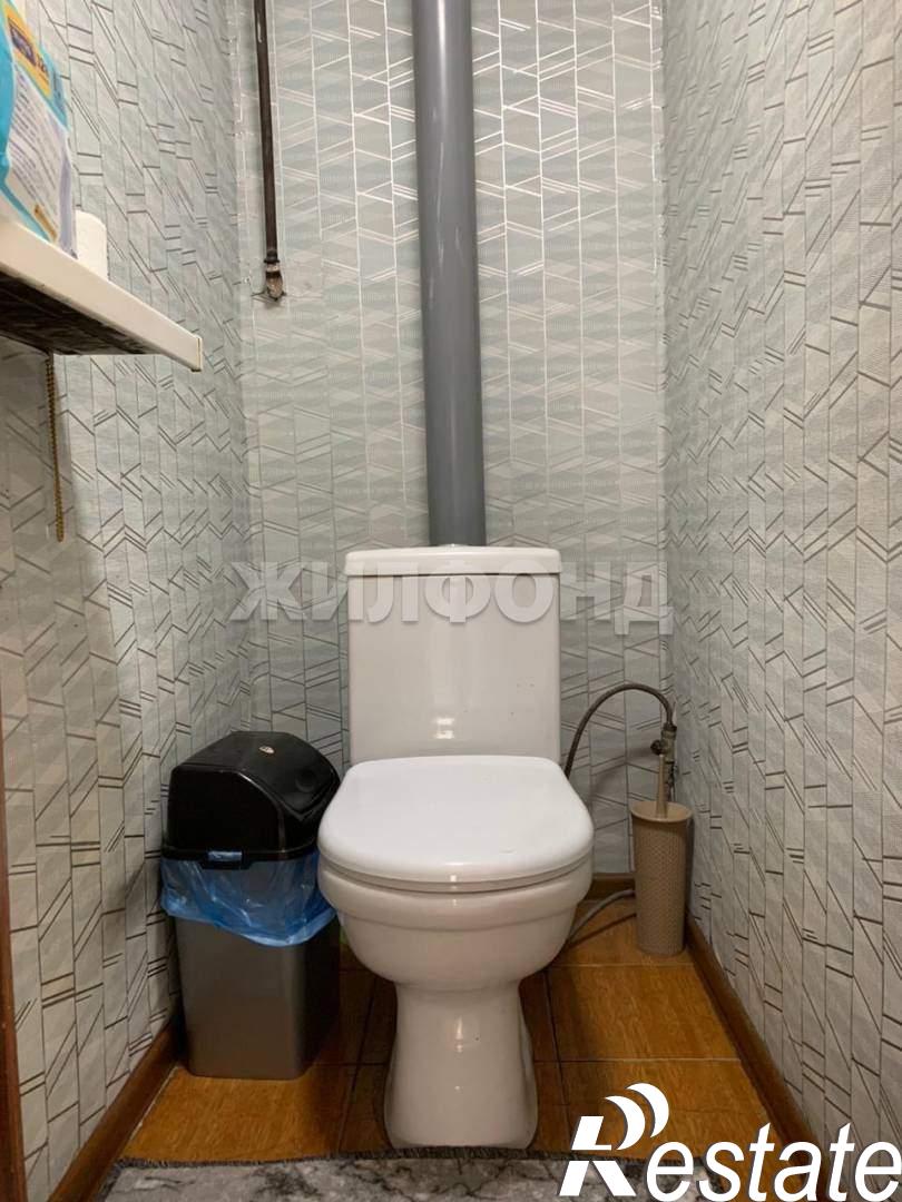 Купить дачу, дом, коттедж за 10 105 000 рублей на Кузнецова ул.