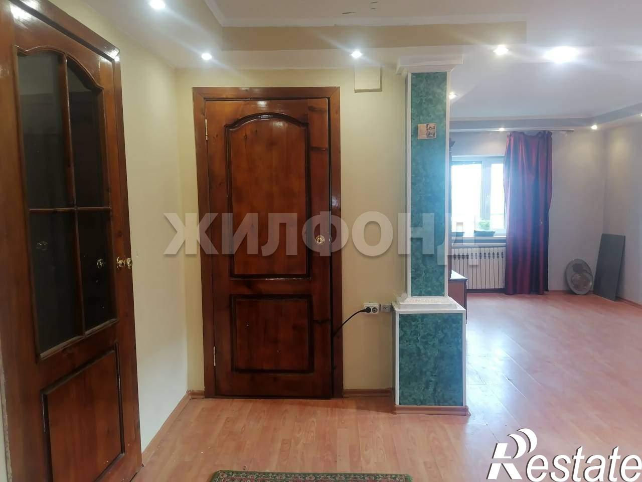 Купить дачу, дом, коттедж за 10 000 000 рублей на Орджоникидзе ул.