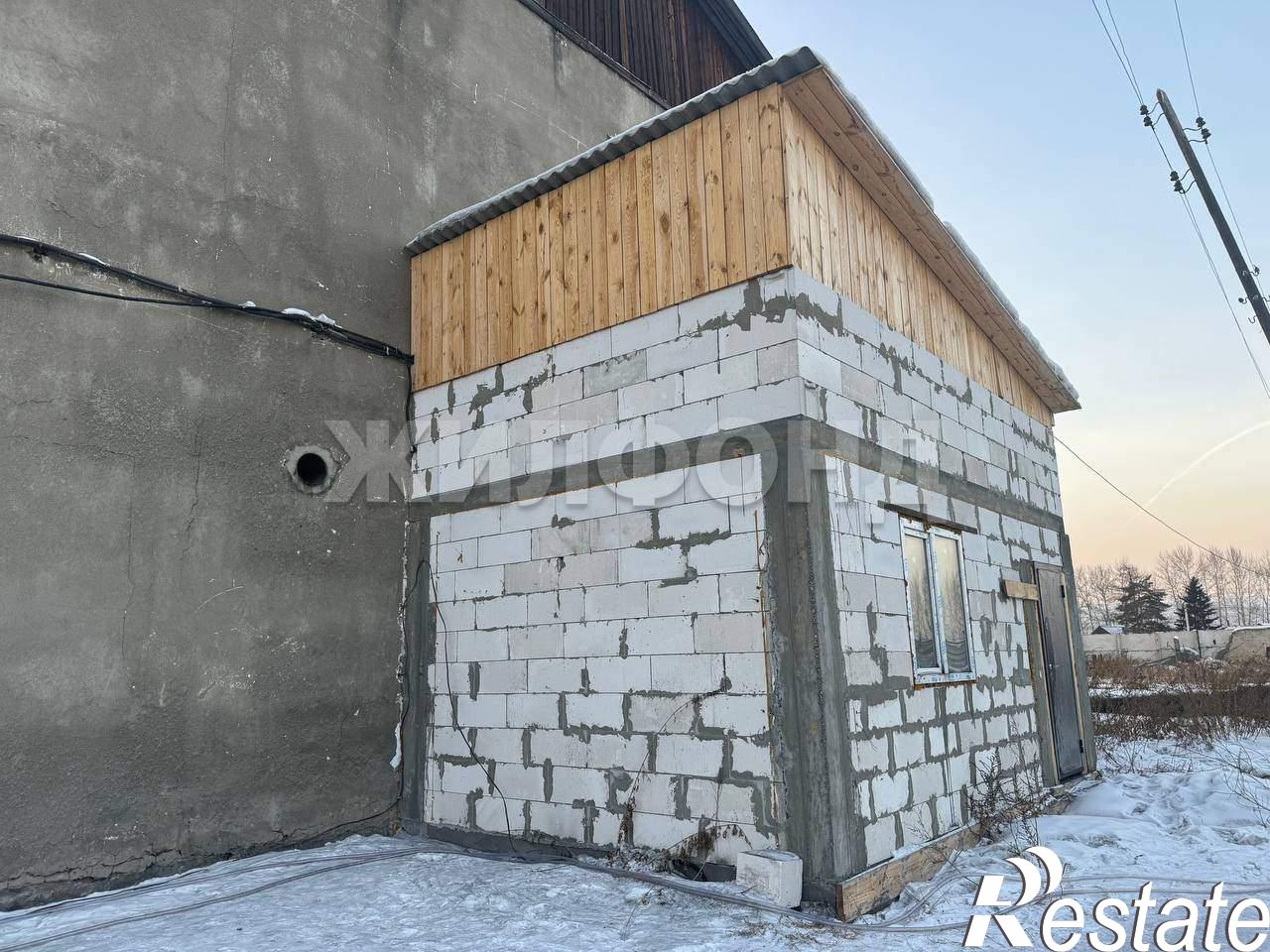 Купить дачу, дом, коттедж за 25 000 000 рублей на Ровенская ул.