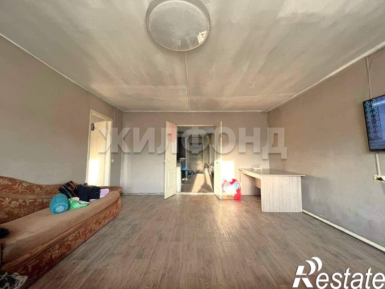 Купить дачу, дом, коттедж за 5 800 000 рублей на Убсу-Нурская ул.