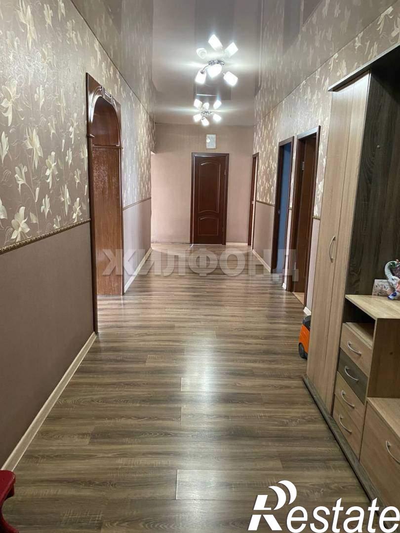 Купить дачу, дом, коттедж за 13 000 000 рублей на Леонида Ефимова ул.