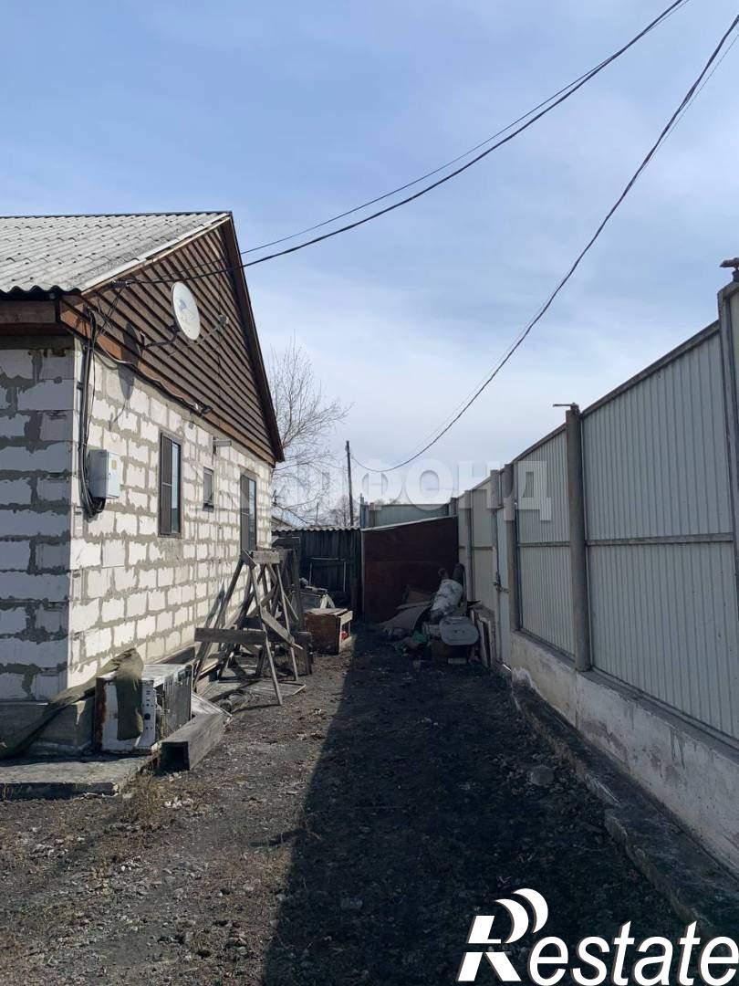 Купить дачу, дом, коттедж за 10 000 000 рублей на Данзырык Калдар-оола ул.