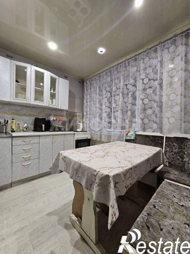 2-комн квартира Крылова ул., д.1а