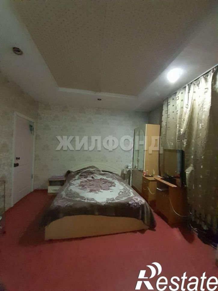 3-комн квартира Красных Партизан ул., д.15