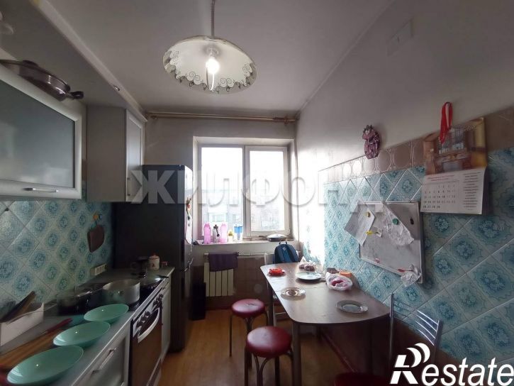 3-комн квартира Калинина ул., д.14