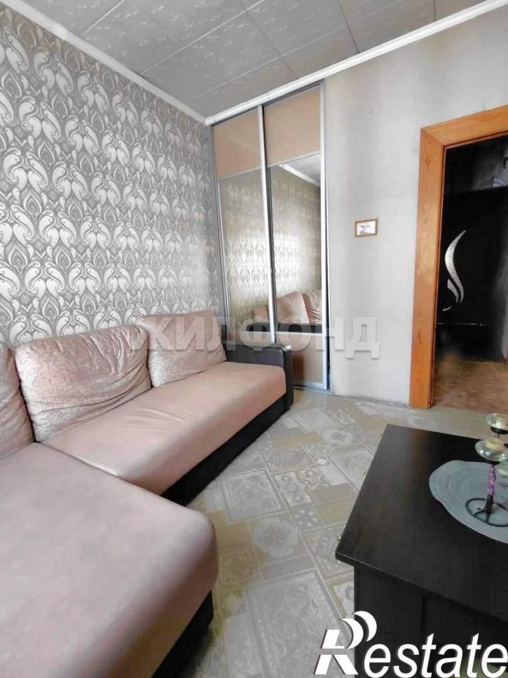 3-комн квартира Калинина ул., д.8