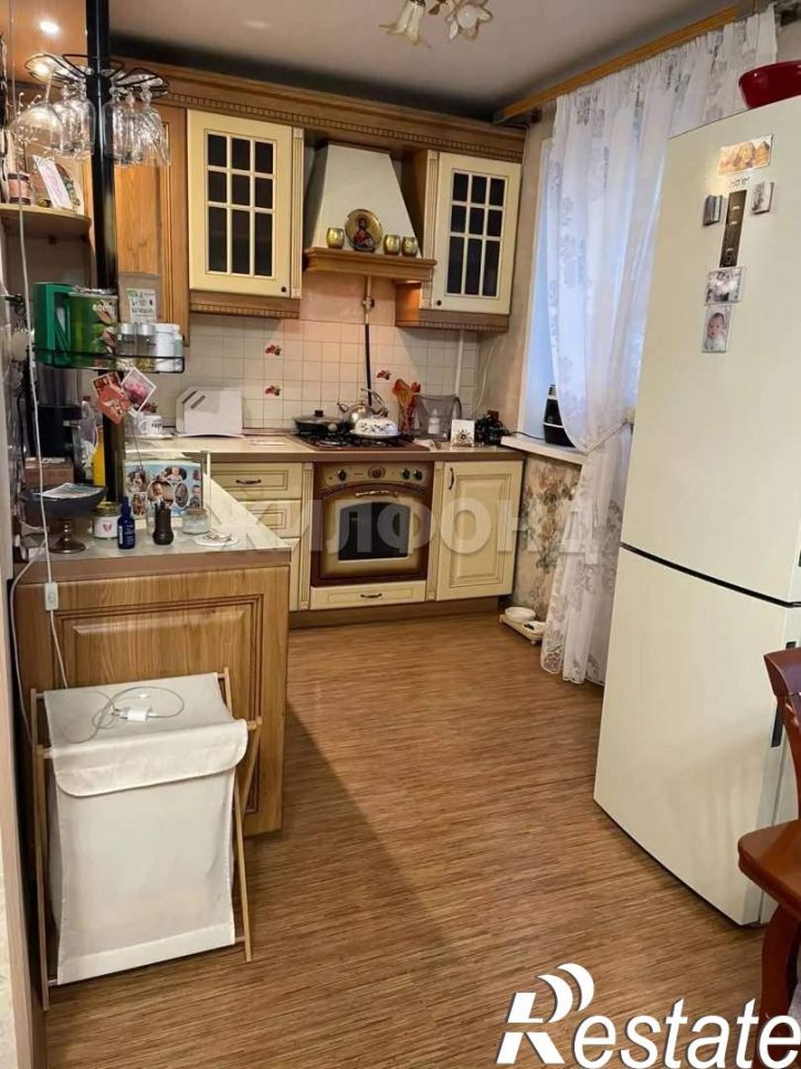 4-комн квартира Кочетова ул., д.95