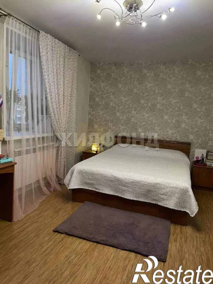 4-комн квартира Кочетова ул., д.95