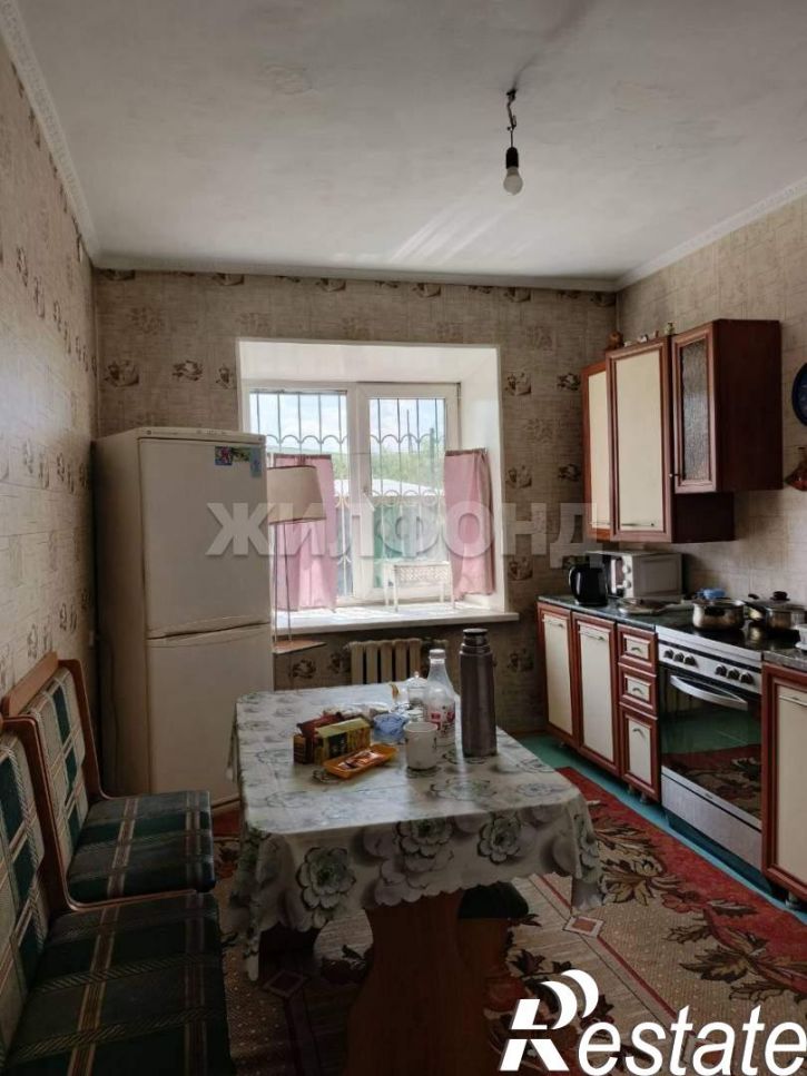 4-комн квартира Энергетиков мкр., д.7