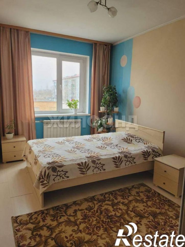 4-комн квартира Калинина ул., д.14
