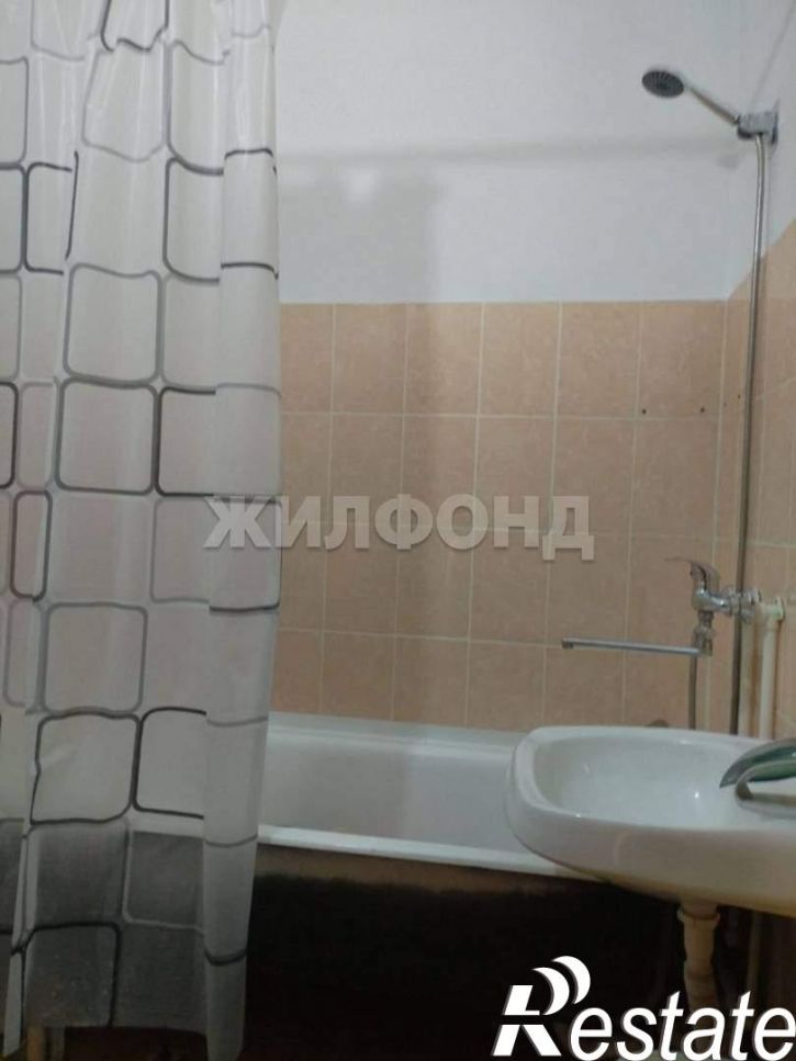 4-комн квартира Дружбы ул., д.1а