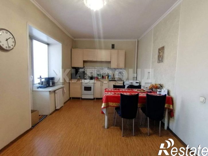4-комн квартира Энергетиков мкр., д.7