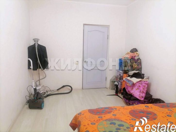4-комн квартира Энергетиков мкр., д.7